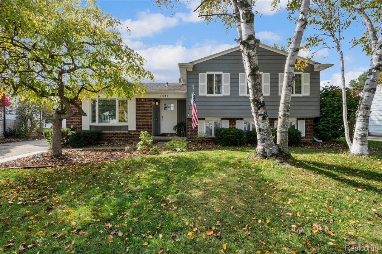 13086 Stratford Drive, Sterling Heights, Mi 48313 Main Photo