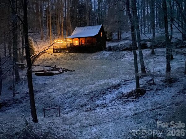 349 Barefoot Cove , Burnsville, NC 28714