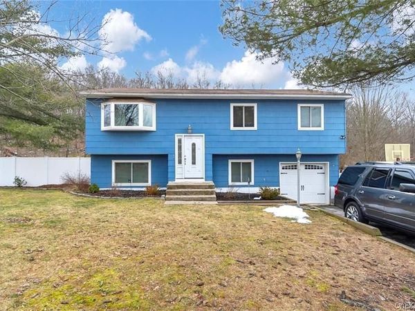 20 Capital Drive , Washingtonville, NY 10992