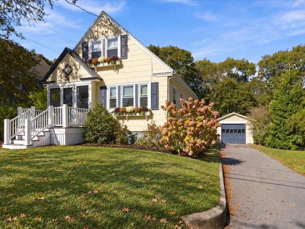82 Manatee Rd, Hingham, MA 02043