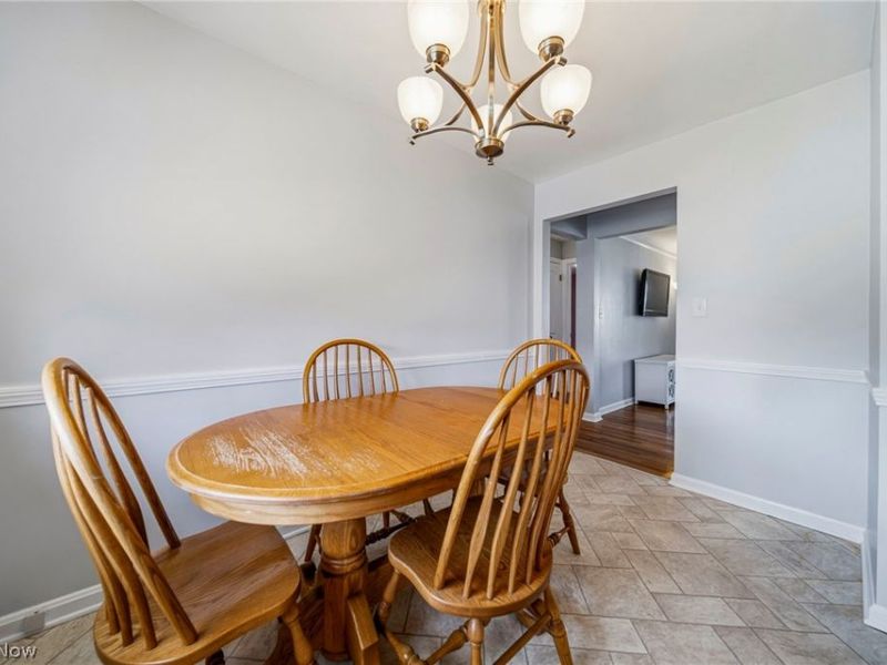 5703 Pelham Drive, Parma, OH 44129 Photo 5