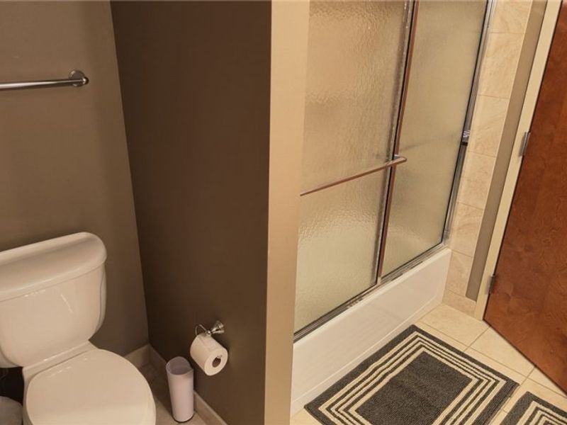 401 W Shoreline Drive, Unit 205, Sandusky, OH 44870 Photo 18