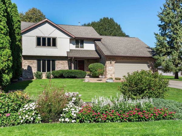 10 E Copper Circle, Madison, WI 53717