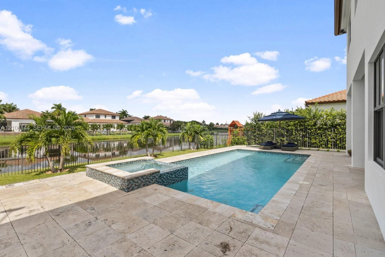 2812 NW 84th Ter , Cooper City, FL 33024 Photo