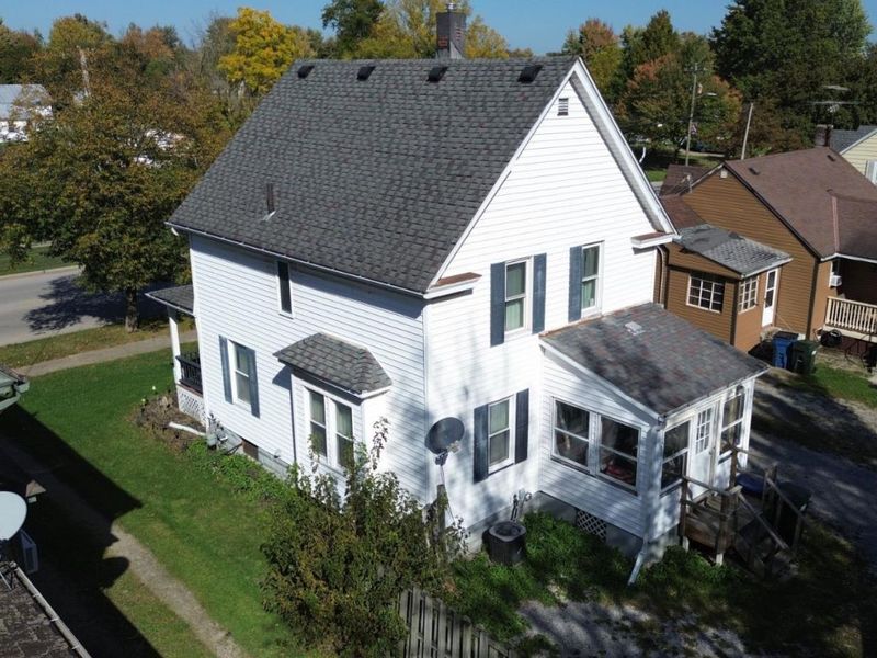 407 W Herrick Avenue, Wellington, OH 44090 Photo 4