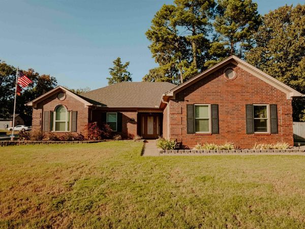 2406 REDWOOD, Benton, AR 72015