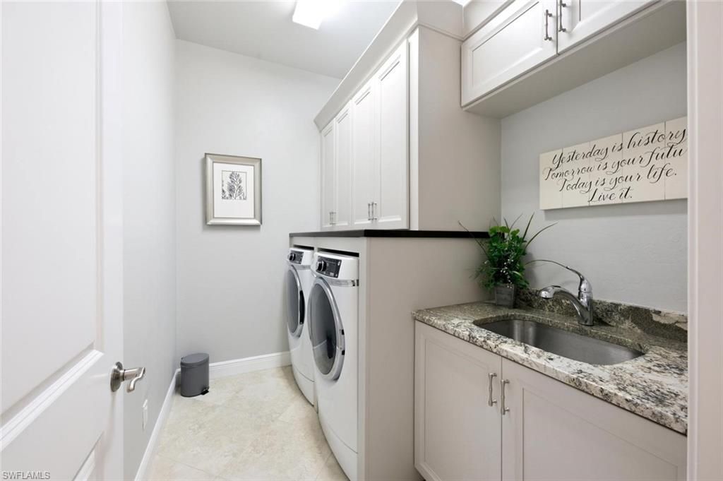 4403 Raffia Palm Cir , Naples, FL 34119 Photo