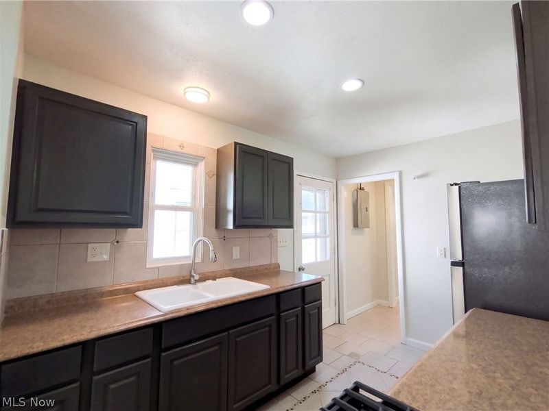 13807 Elsetta Avenue, Cleveland, OH 44135 Photo 6