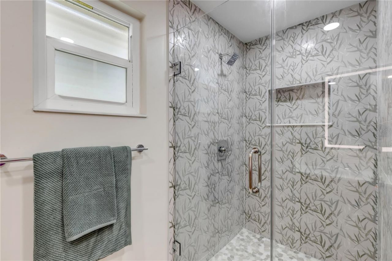 7 Oak Tree Drive, New Smyrna Beach, FL 32169 Photo