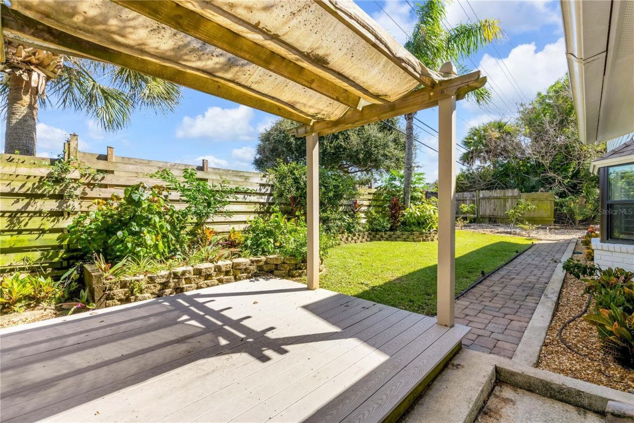 7 Oak Tree Drive, New Smyrna Beach, FL 32169 Photo