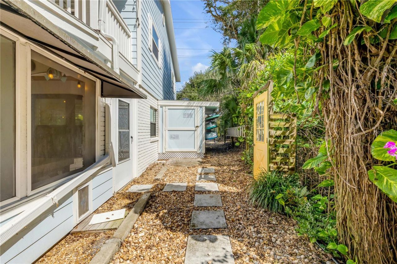 7 Oak Tree Drive, New Smyrna Beach, FL 32169 Photo