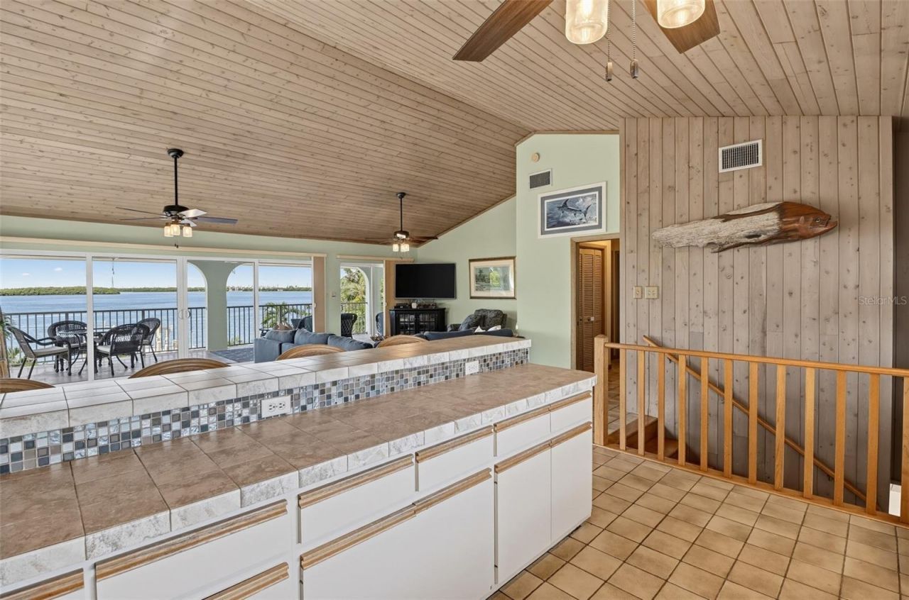 422 Harbour Drive, Duck Key, FL 33050 Photo