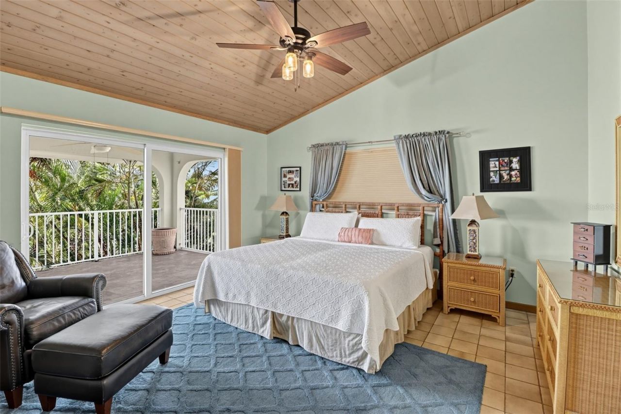 422 Harbour Drive, Duck Key, FL 33050 Photo
