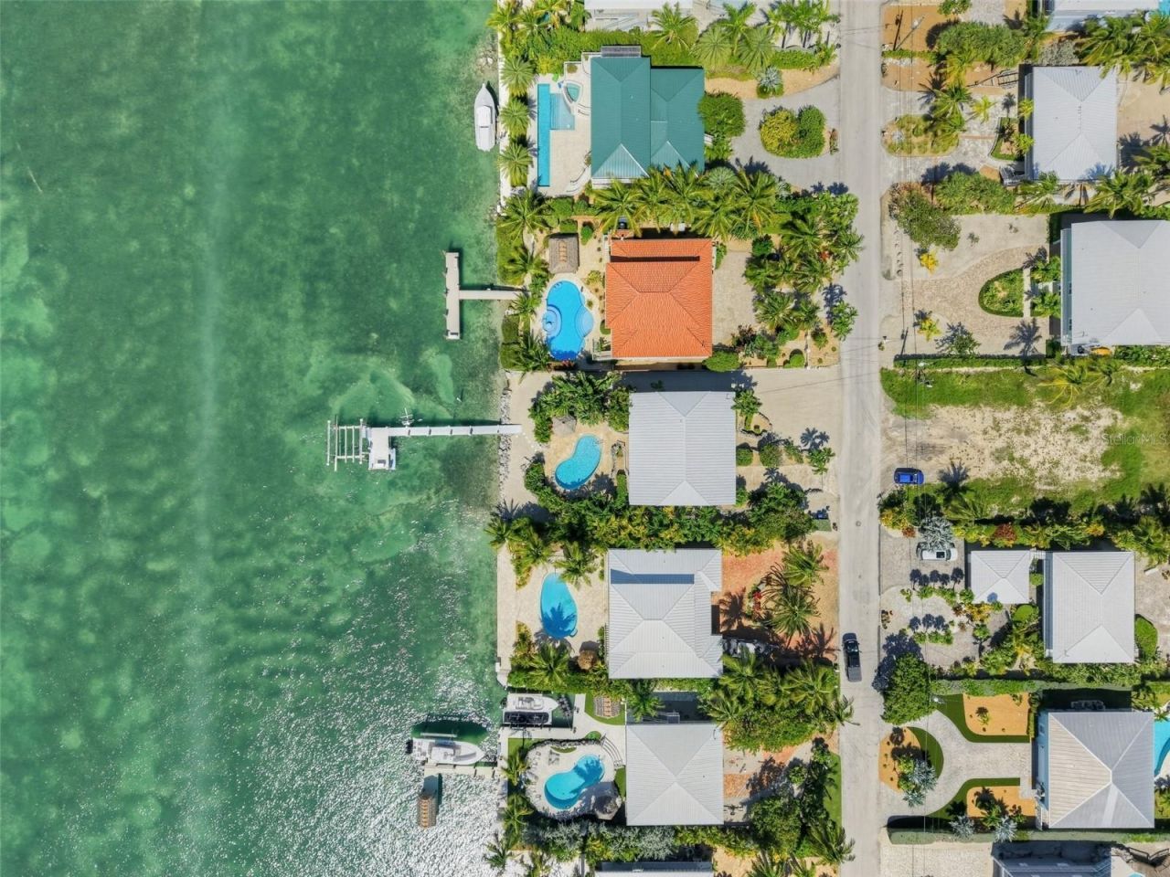 422 Harbour Drive, Duck Key, FL 33050 Photo