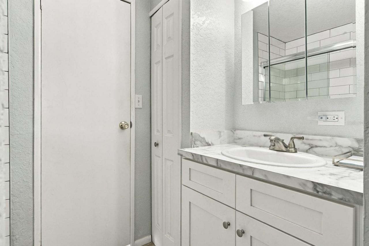 2024 E Robin Avenue , Sebring, FL 33870 Photo