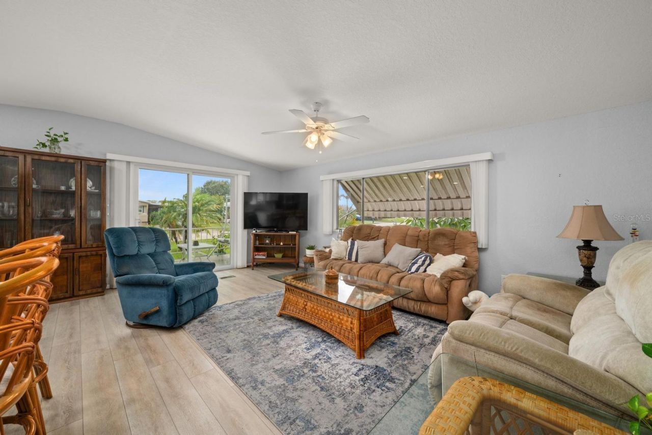 2024 E Robin Avenue , Sebring, FL 33870 Photo