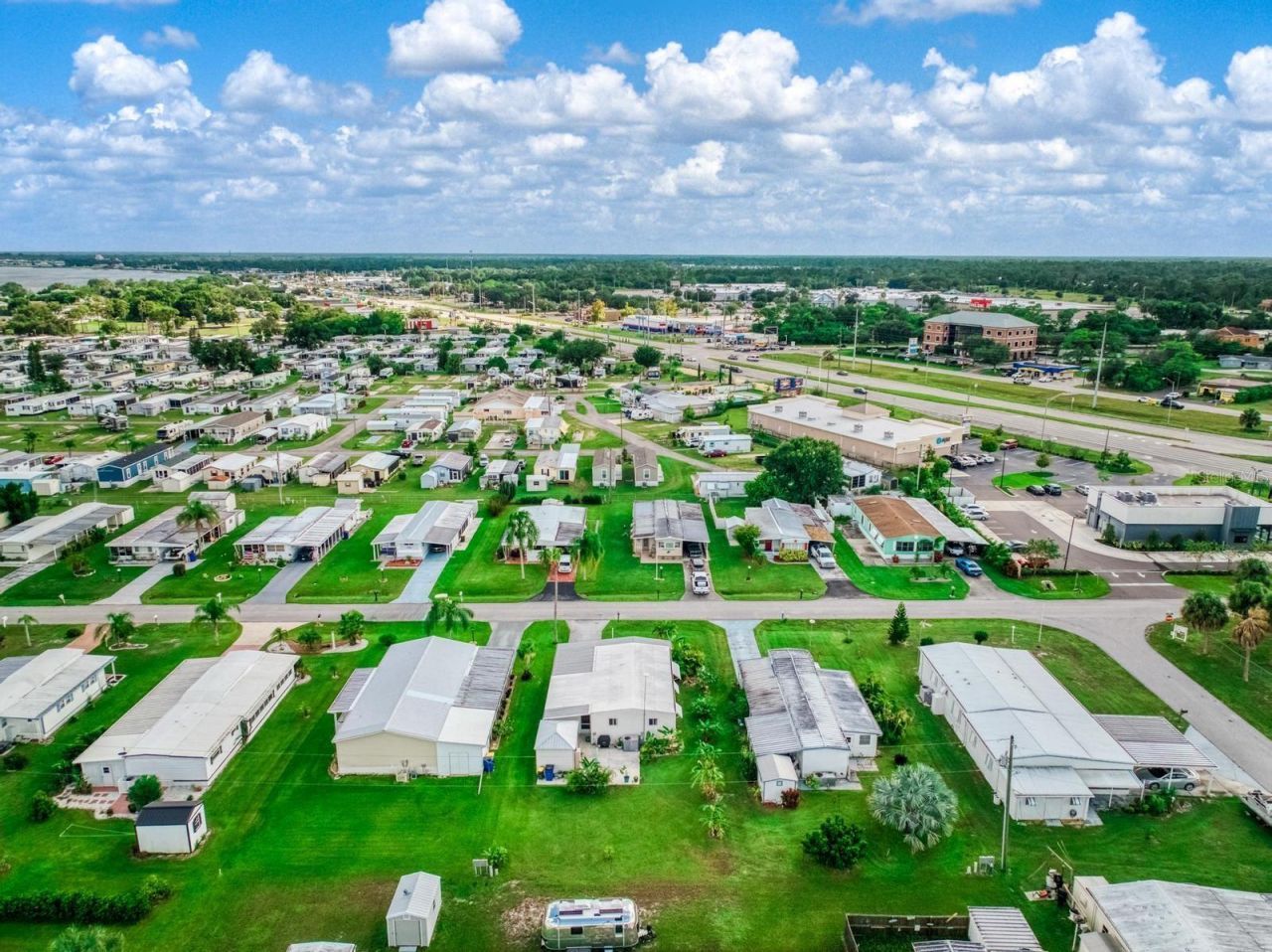 2024 E Robin Avenue , Sebring, FL 33870 Photo