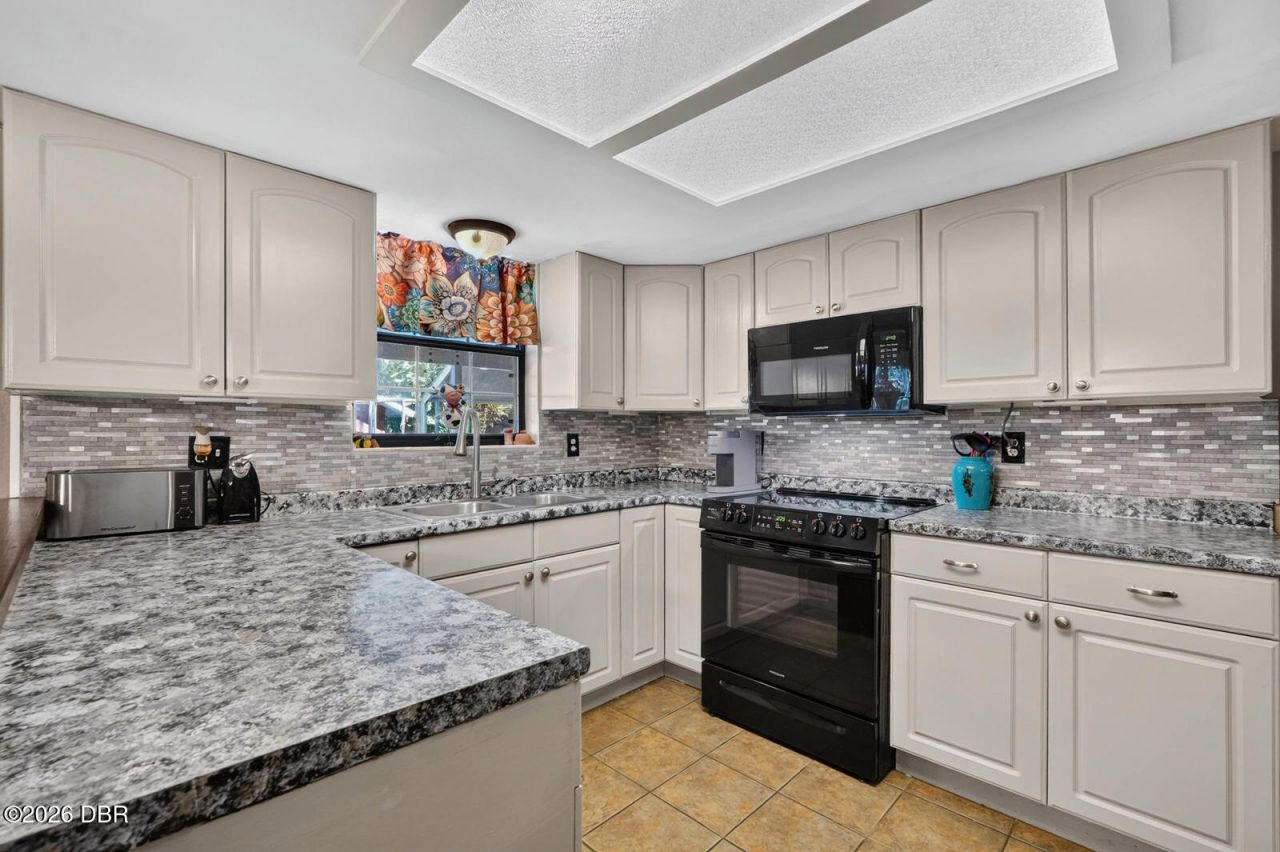 625 Wildwood Drive, New Smyrna Beach, FL 32168 Photo