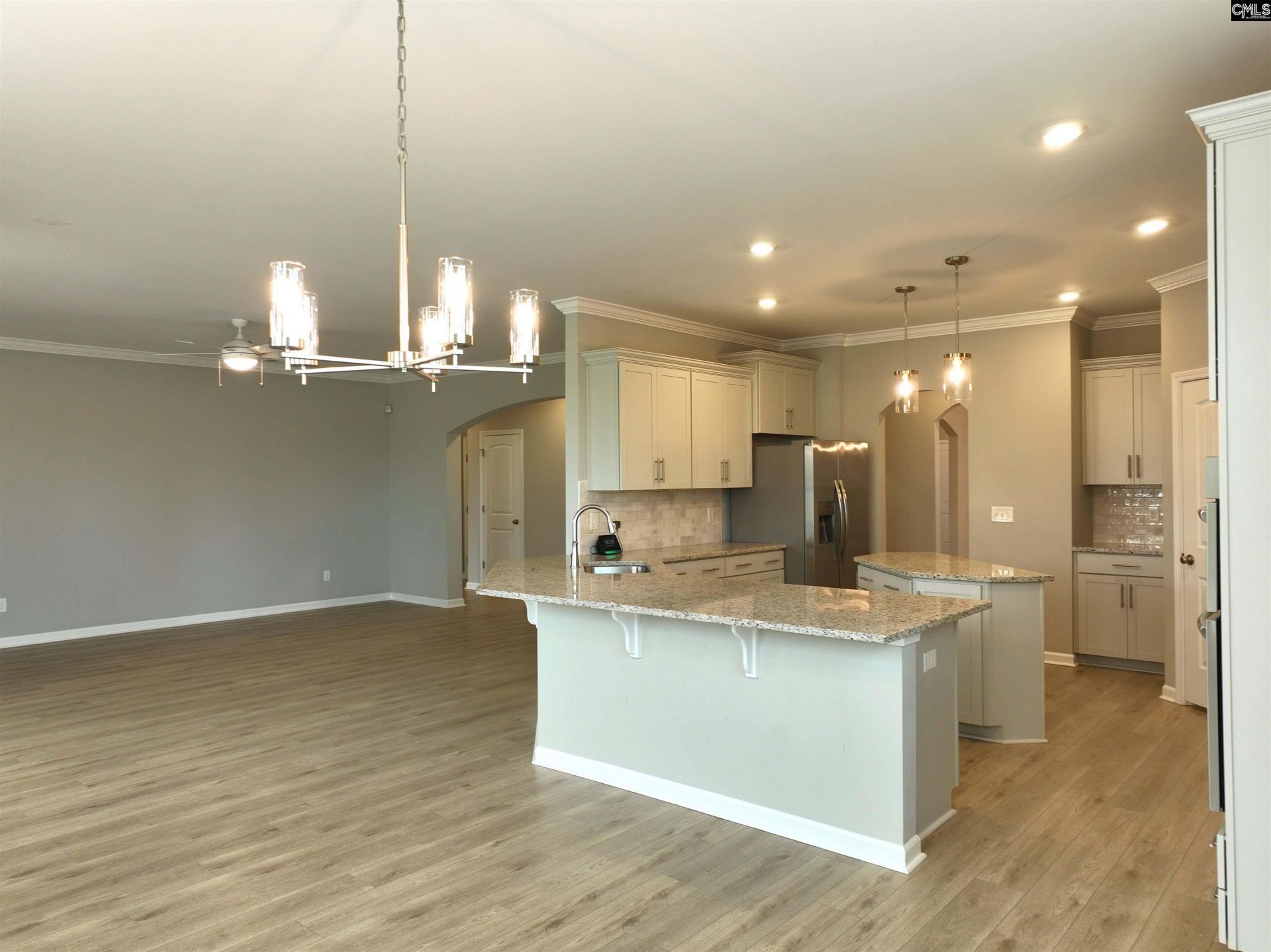 918 Appian Way  Photo 12