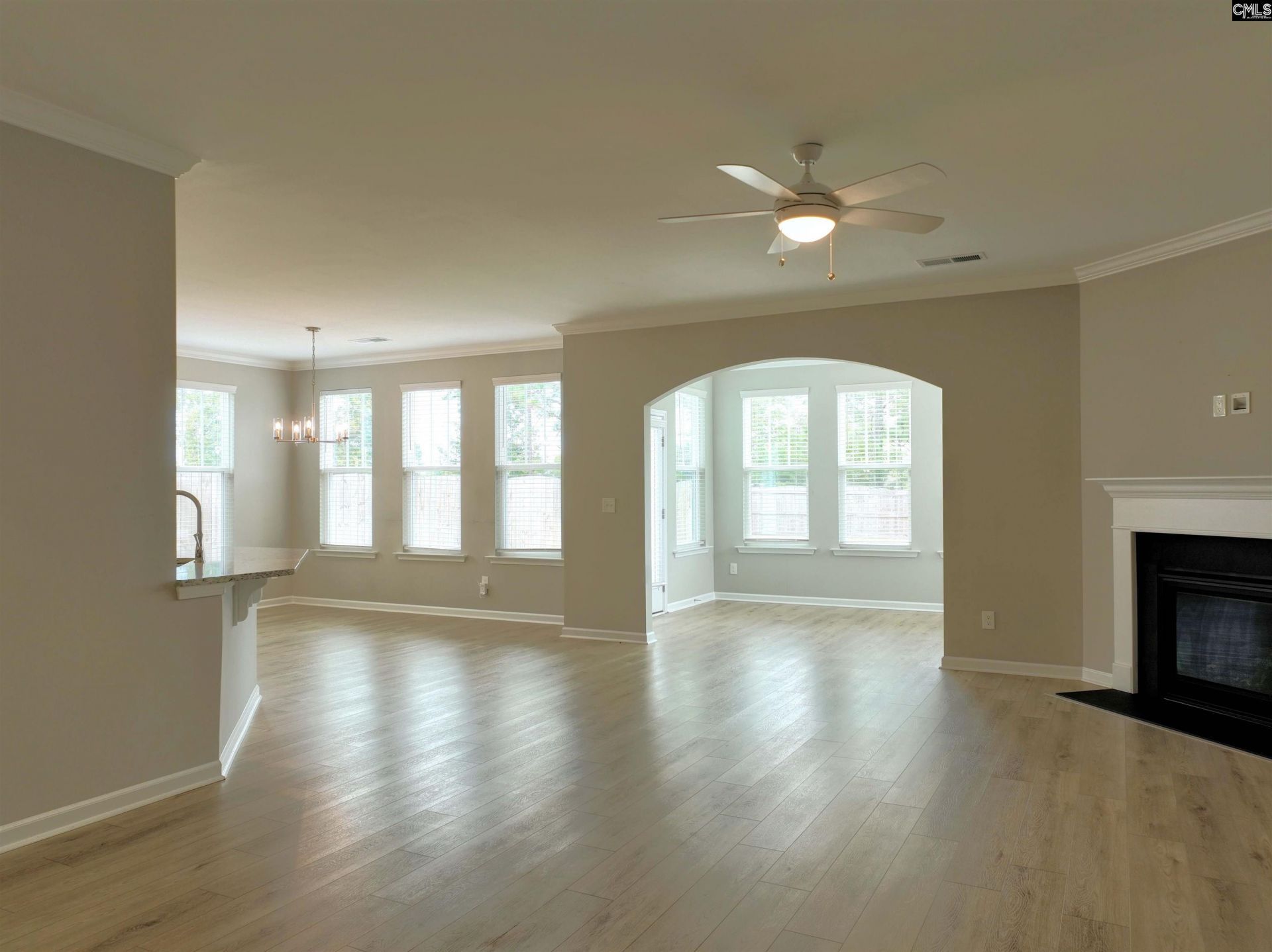 918 Appian Way  Photo 8