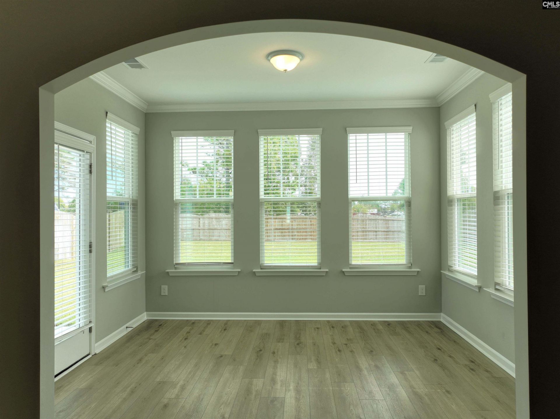 918 Appian Way  Photo 9
