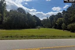 261 Wildwood Lane  photo 4