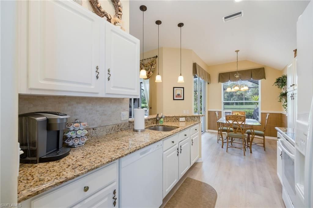 9270 Spring Run Blvd, Estero, FL 34135 Photo