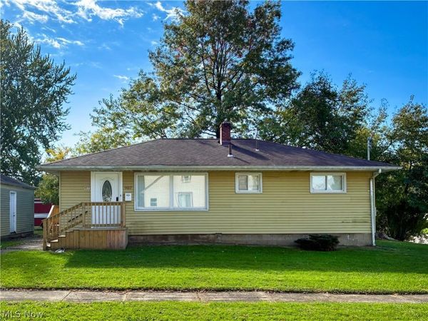 907 Fenton Street , Niles, OH 44446