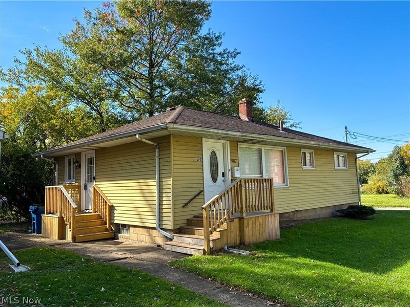 907 Fenton Street, Niles, OH 44446 Photo 2