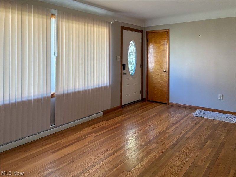 907 Fenton Street, Niles, OH 44446 Photo 3