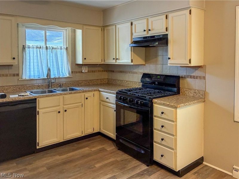 907 Fenton Street, Niles, OH 44446 Photo 5