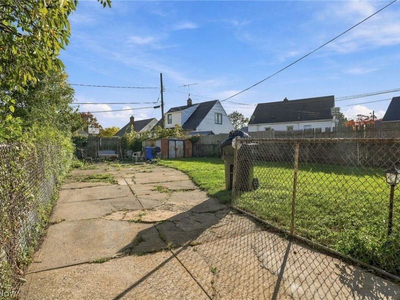 13613 Harold Avenue, Cleveland, OH 44135 Photo 25