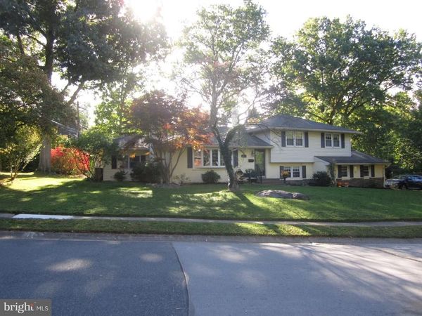 1106 GRAYLYN ROAD, WILMINGTON, DE 19803