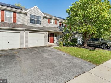 5796 HIDDEN LAKE DRIVE, HARRISBURG, PA 17111