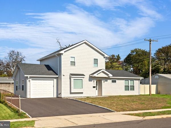 6 MEADOW LANE , LEVITTOWN, PA 19054
