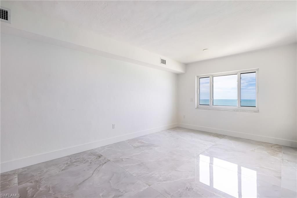 10951 Gulf Shore Dr, Unit 904, Naples, FL 34108 Photo
