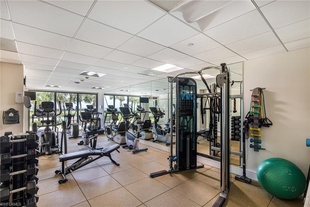 10951 Gulf Shore Dr, Unit 904, Naples, FL 34108 Photo