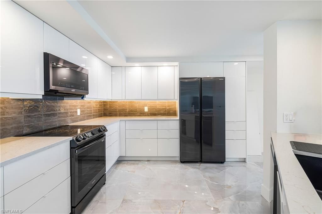 10951 Gulf Shore Dr, Unit 904, Naples, FL 34108 Photo