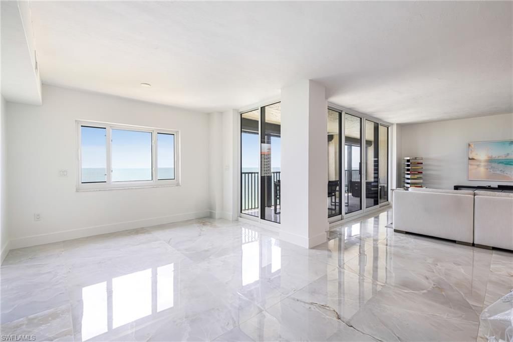 10951 Gulf Shore Dr, Unit 904, Naples, FL 34108 Photo