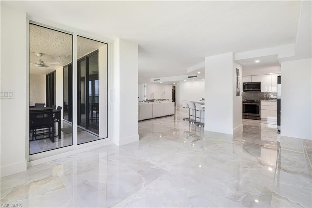 10951 Gulf Shore Dr, Unit 904, Naples, FL 34108 Photo