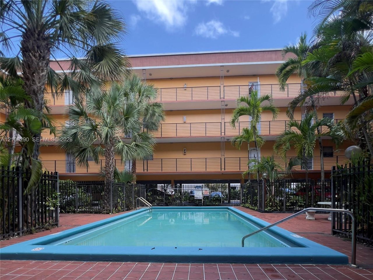 365 NE 125th St , Unit 310, North Miami, FL 33161 Photo