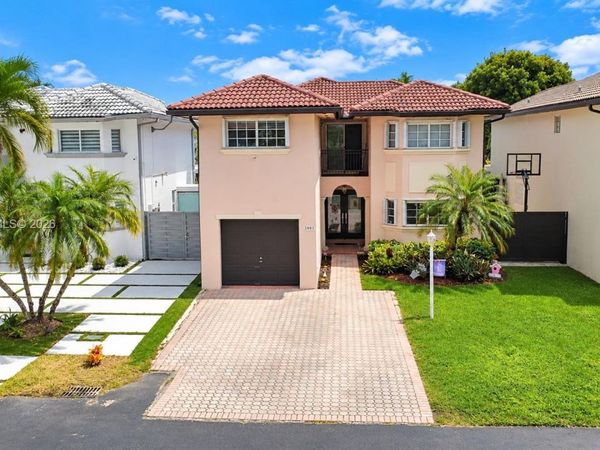 3991 SW 153rd Ct, Miami, FL 33185