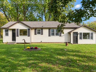 5063 Raymond Avenue, Burton, Mi 48509