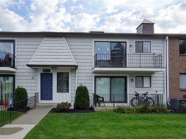 13-8 High Gate , Fairport, NY 14450