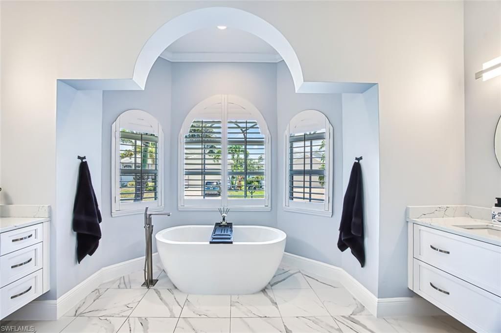 8625 Southwind Bay Cir, Fort Myers, FL 33908 Photo