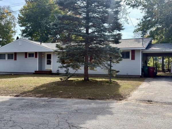 17 Lawn Ave., Lowell, MA 01852