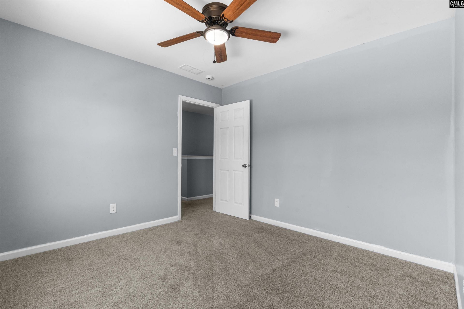 411 Windrush Dr  Photo 32