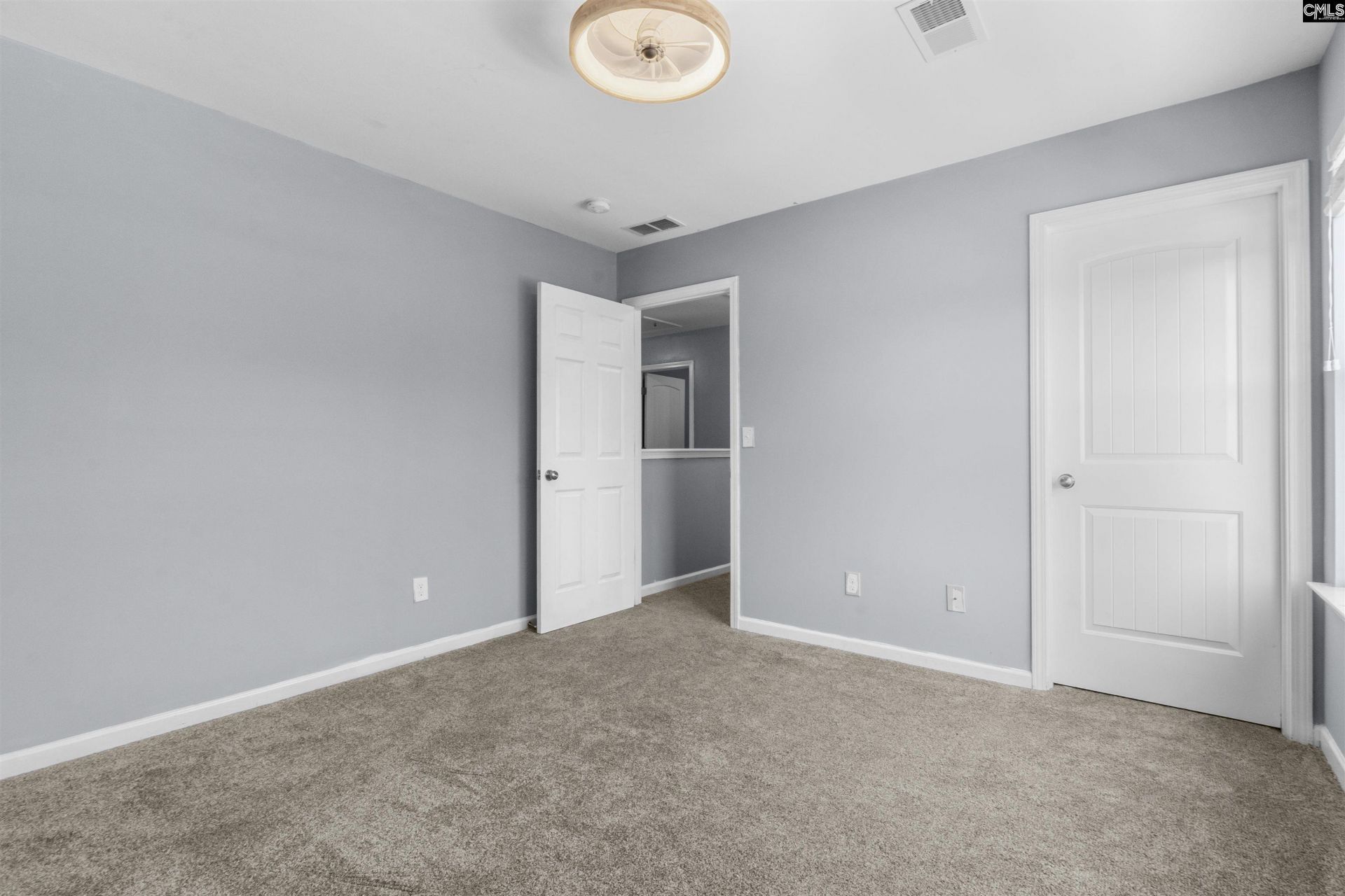 411 Windrush Dr  Photo 34