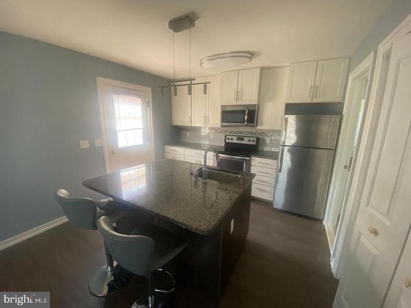 124 MORTIMER STREET, DUNMORE, PA 18512