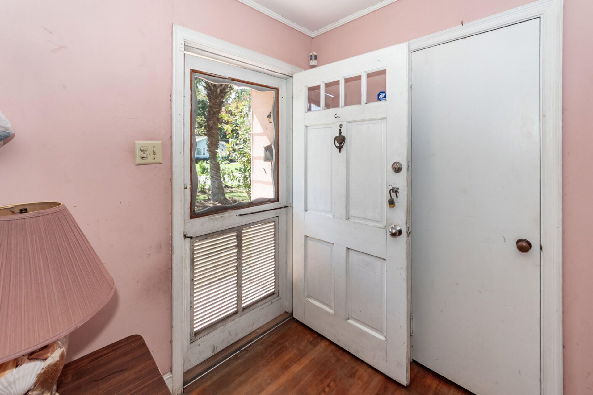 1538 Bexley Street Photo 4